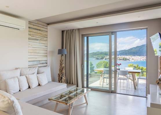 Core Luxury Suites 1