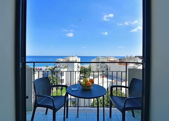 Hotel & Apartments Villa Linda 1