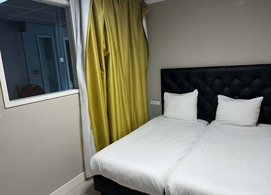 Camp-Inn Hotel 1