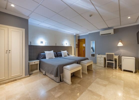 Hotel Sacromonte 1