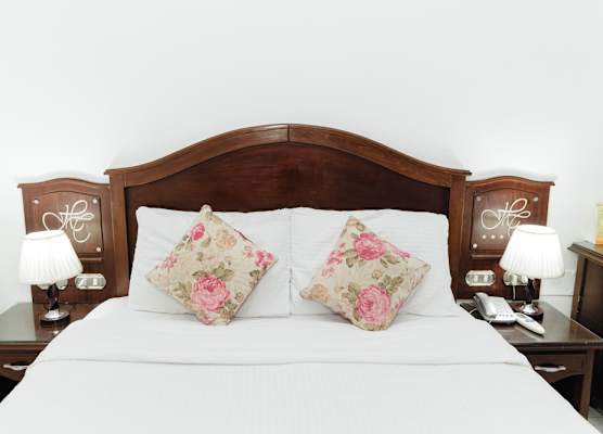 Happy City Hotel 1