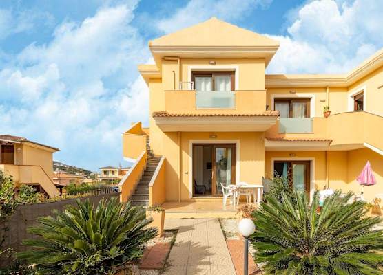 Apartment with air conditioning and terrace 1