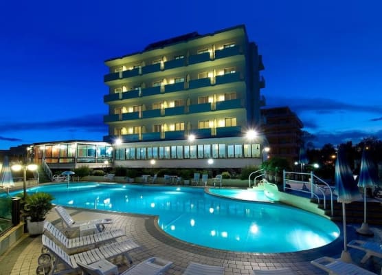 Strand Hotel Colorado 1