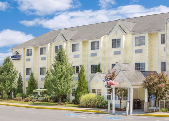 Microtel Inn & Suites Beckley East 1