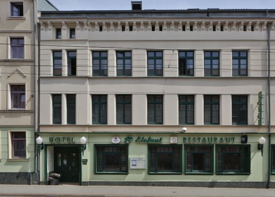 Hotel Elefant 1