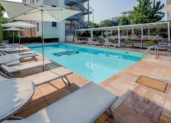 Jet Hotel, Sure Hotel Collection by Best Western 1