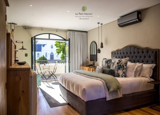 Le Petit Manoir Boutique Hotel 1