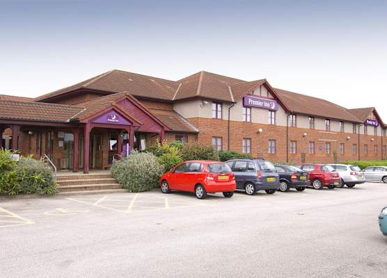 Premier Inn Mansfield 1