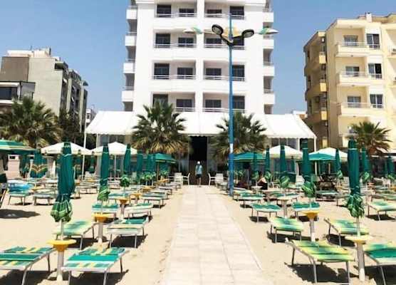 Perandor Beach Hotel 1