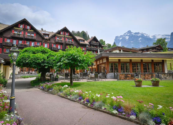 Romantik Hotel Schweizerhof 1