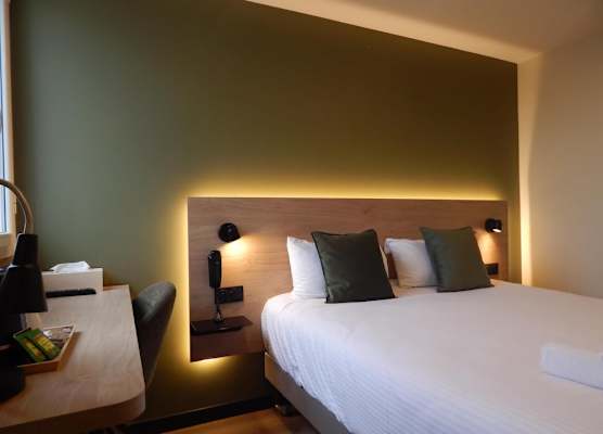 Sure Hotel by Best Western Dijon Sud 1