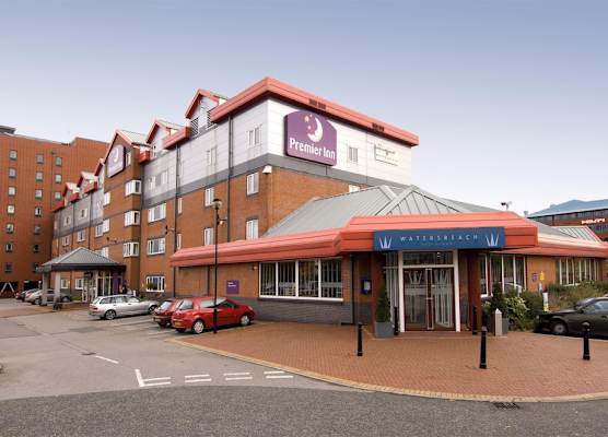Premier Inn Manchester Old Trafford 1