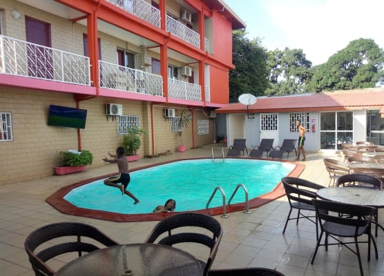Zambezi Inn Airport Hotel 1