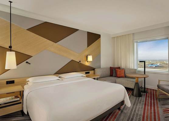 Sheraton Amsterdam Airport Hotel and Conference Center 1