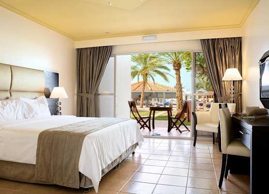BM Beach Resort 1