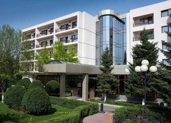 Hotel Dumbrava 1