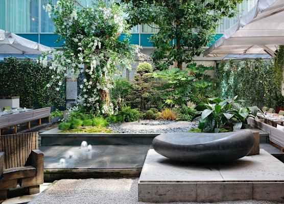Sanderson London 1
