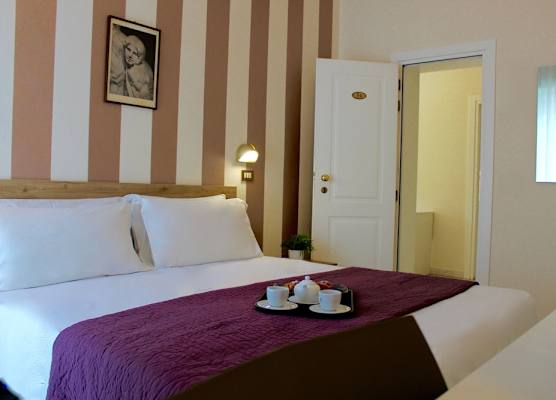 King Hotel 1