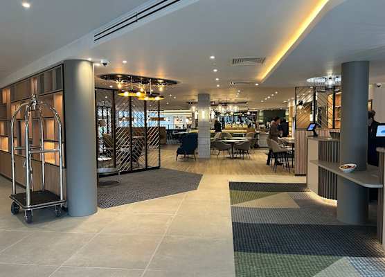 LONDON LUTON VALE HOTEL by IHG 1