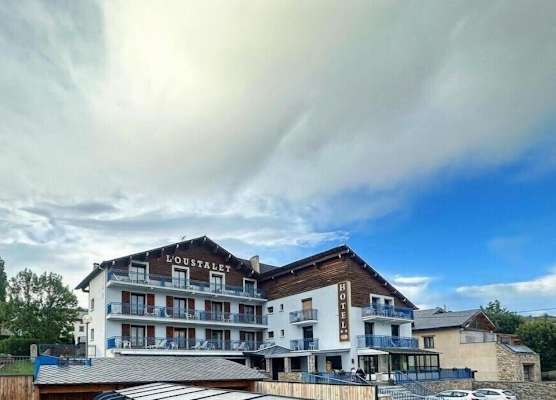 Hôtel L'Oustalet 1