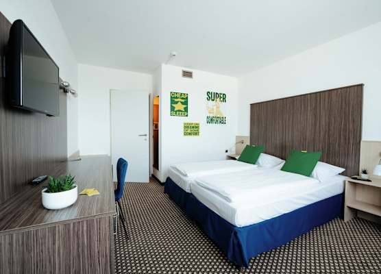 SLEEEP Hotel Vösendorf 1