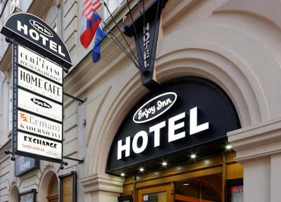 Enjoy Inn 1