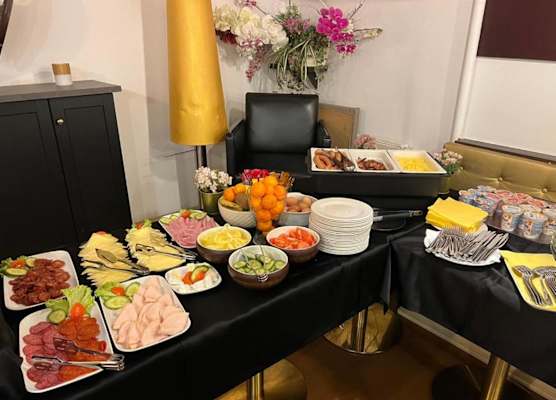 Andrassy Thai Hotel 1