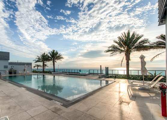 Global Luxury Suites at Monte Carlo 1