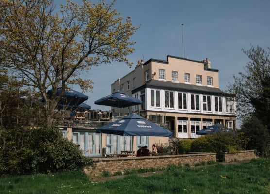 Royal Hotel, Bar & Grill 1