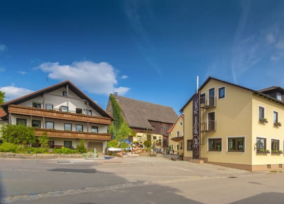 Landhotel Zum Goldenen Kreuz 1