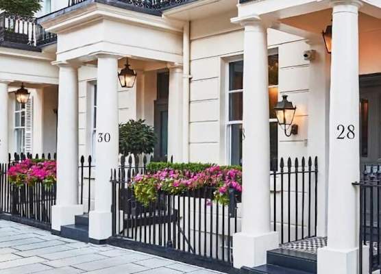 The Tophams Hotel 1