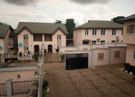 Bayse One Place Jericho 1