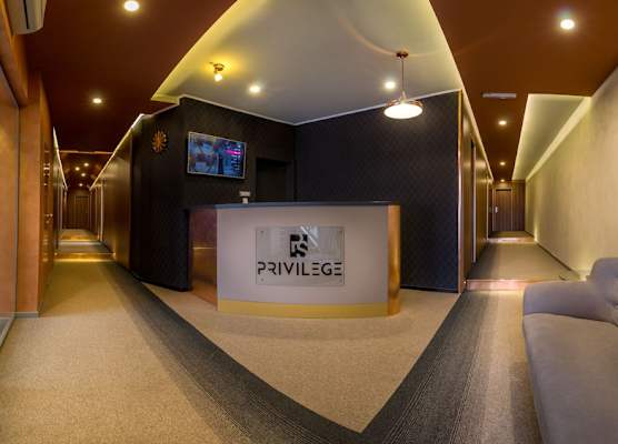 Privilege Room's by Central Park 1