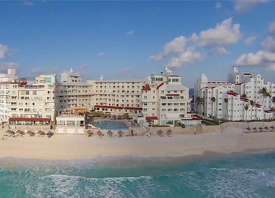 BSEA Cancun Plaza Hotel 1