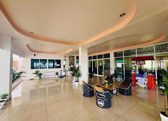 Ree- Riverside hotel 1