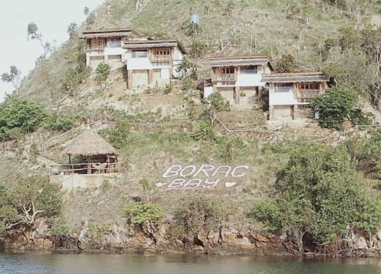 Borac Bay Bungalows and Spa 1