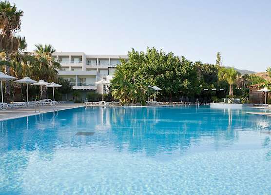 Sun Palace Hotel Resort & Spa 1