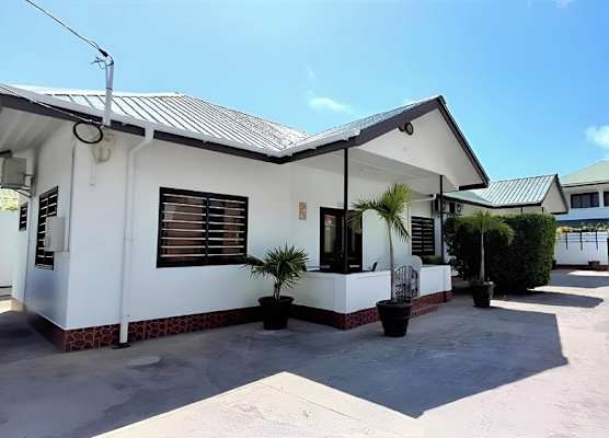 Roche Kerlan Apartments 1