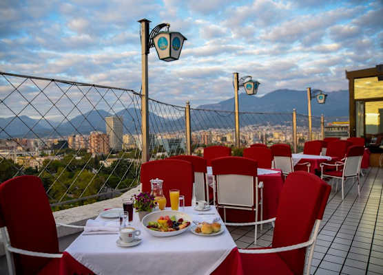 Sky Hotel Tirana 1