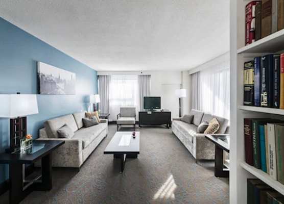 Ottawa Embassy Hotel & Suites 1