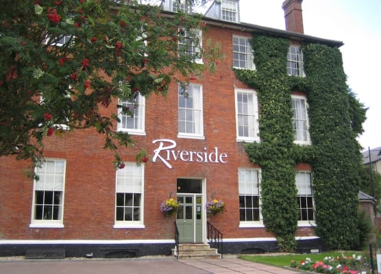 The Riverside House Hotel 1