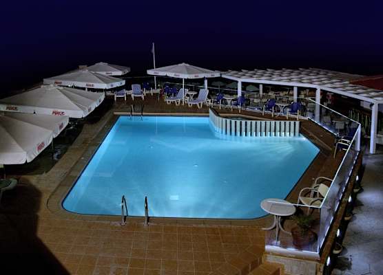 Jo-An Beach Hotel 1