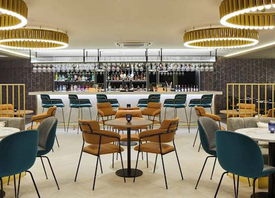 Courtyard by Marriott London Heathrow Airport 1
