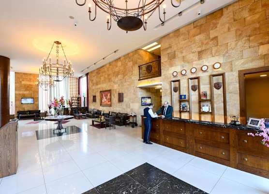 Reston Hotel 1