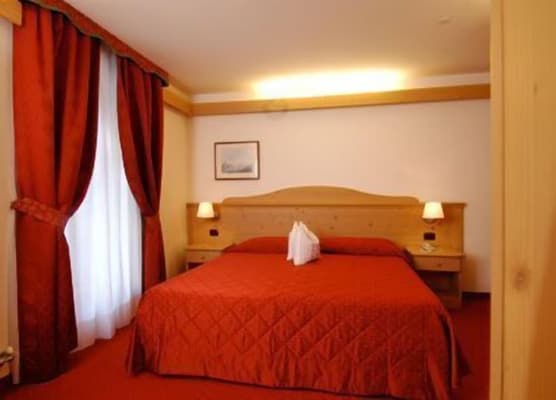 Nivis Hotel 1