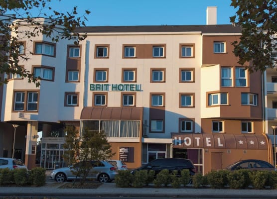 Brit Hotel Tours Sud – Le Cheops 1
