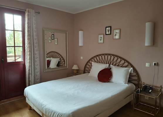 Hostellerie Du Lys - Hôtel & Restaurant 1