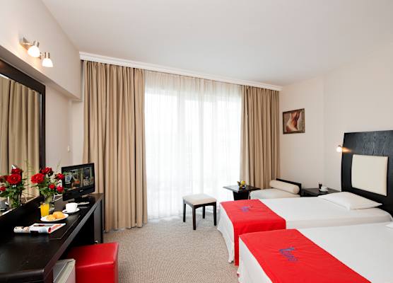 Calypso Hotel - All Inclusive 1