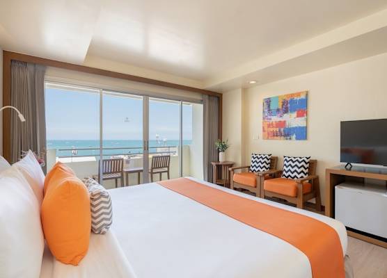 Sunshine Hotel & Residences 1