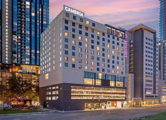 Cambria Hotel Austin Downtown 1